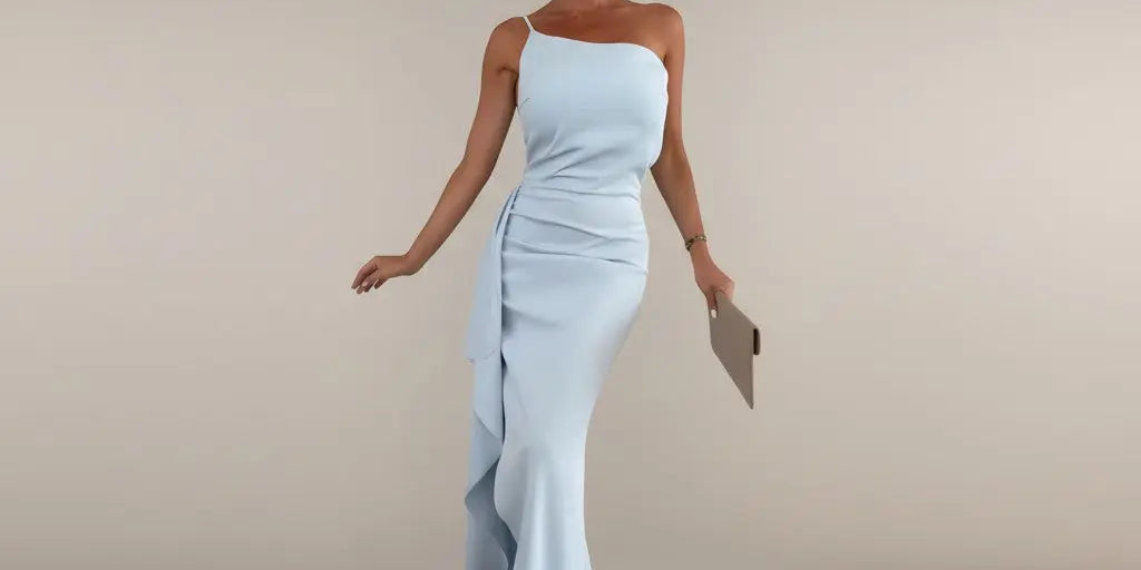 Silvia - Striking Dress