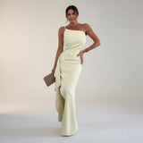Silvia - Striking Dress