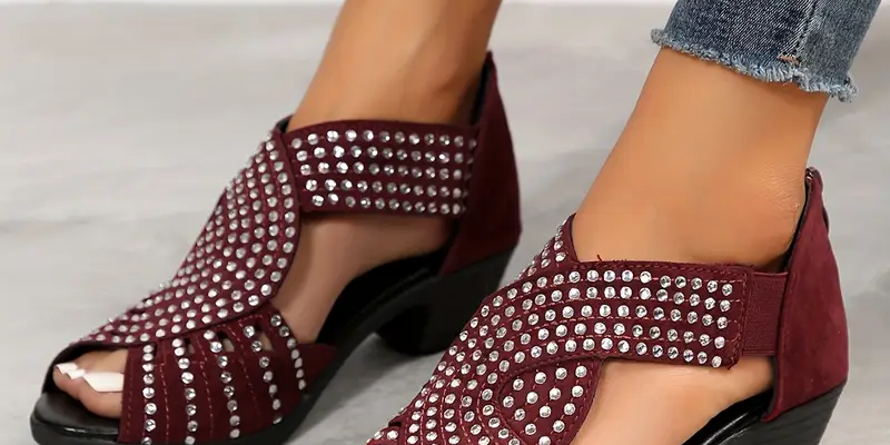Lisbeth | Crystal Leather Sandals