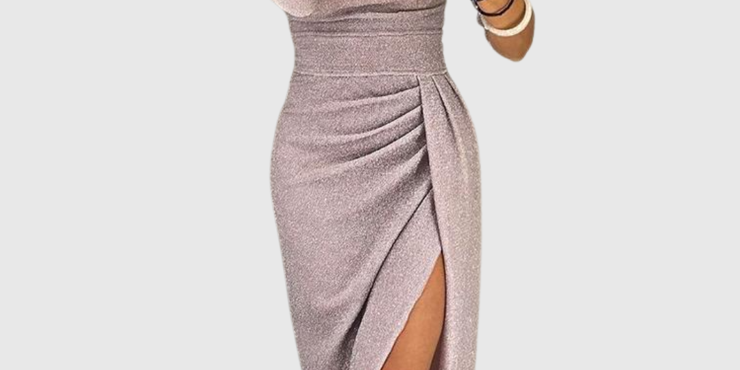 Marina | Elegant maxi dress with halter neck and flowing cut