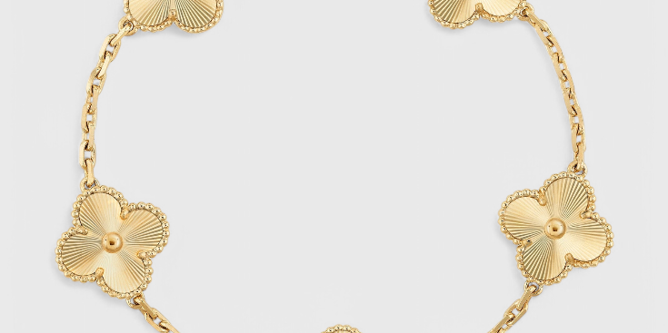 Clover Motif Bracelet with Elegance in Gold Plating