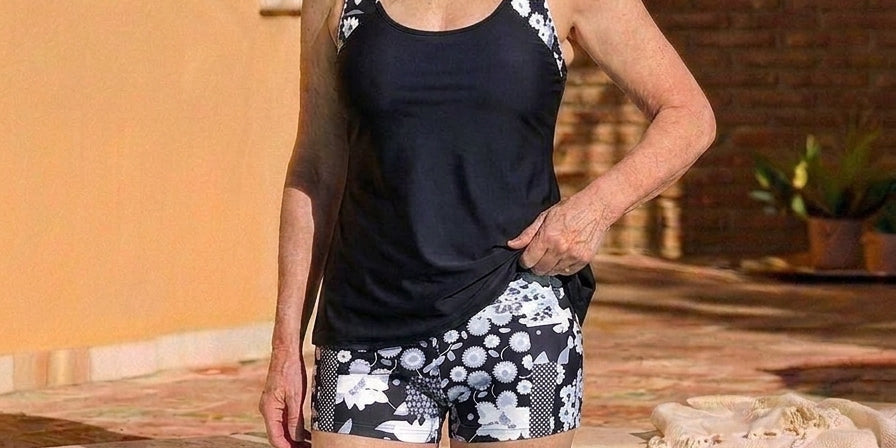 DAMHNAIT | TWO-PIECE SWIMSUIT SET WITH SHORTS