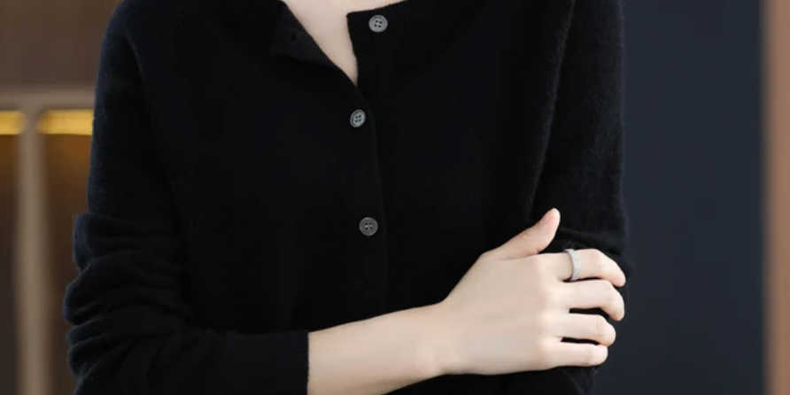 Leyla | Classic Cardigan