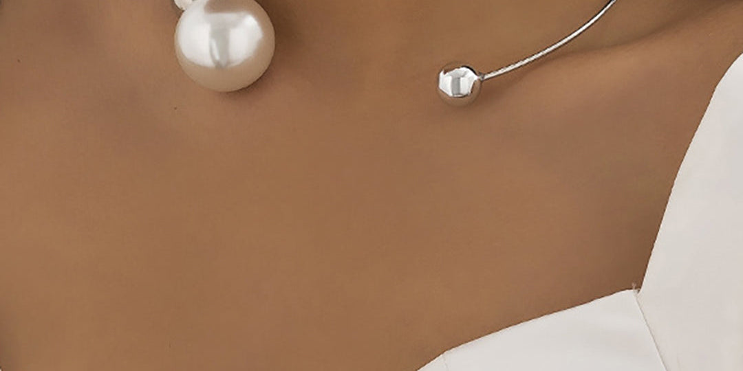 Metal Pearl Necklaces