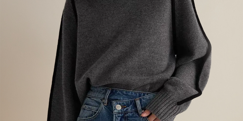 Emilie | Soft Cashmere Turtleneck