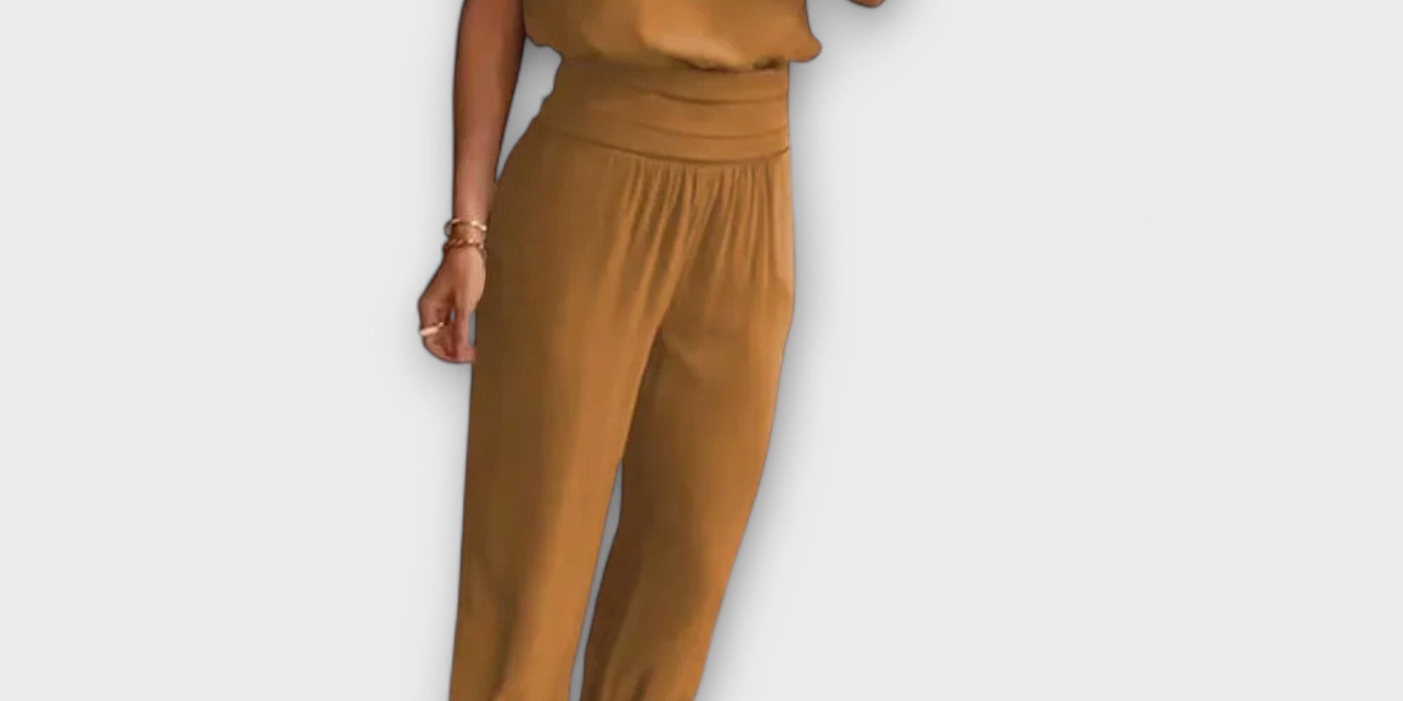 Irmelin – Elegant Set with Top and Trousers