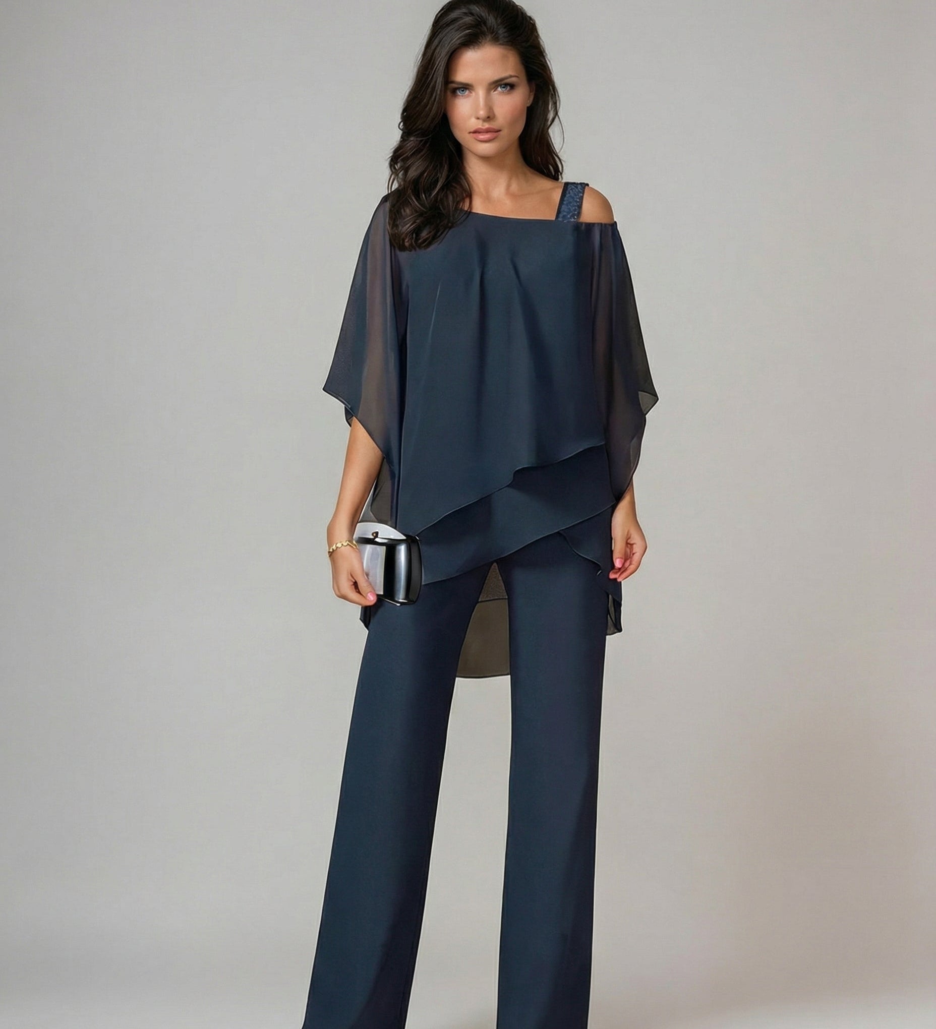 Hallie - Elegant Two Piece Fluid Set